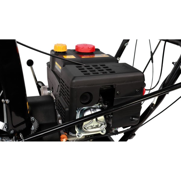 Бензиновый снегоуборщик Champion STT761E
