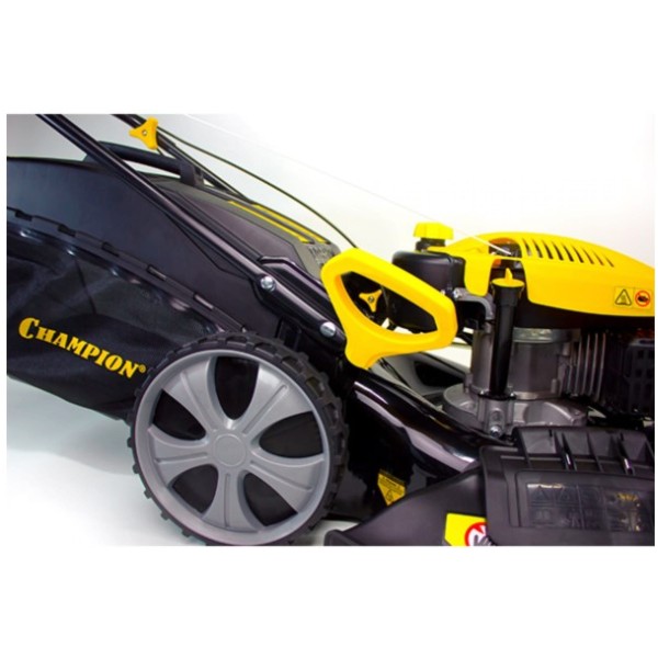 Бензиновая газонокосилка Champion LM5345